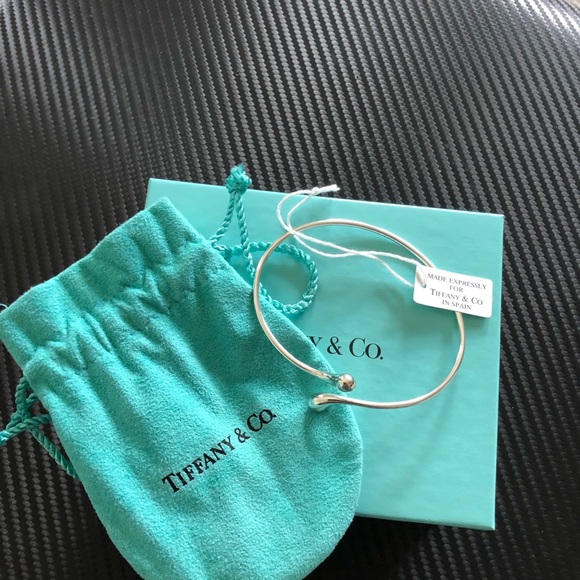 Tiffany & Co. Perretti tear drop Sterling silver bracelet - Picture 2 of 4